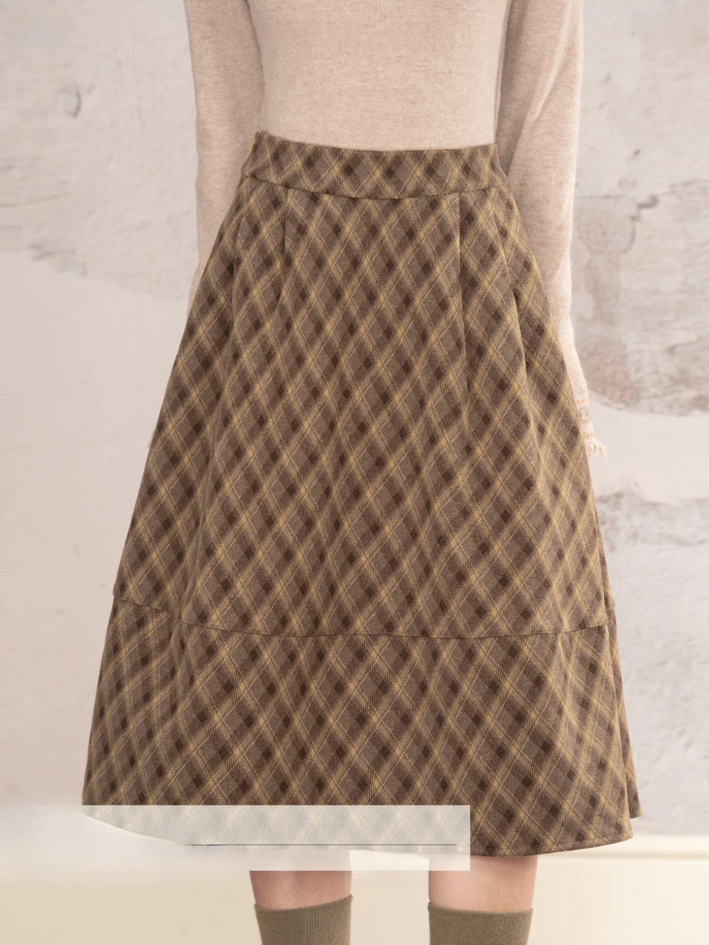 

Новая женская шерстяная юбка миди в диагональную клетку в стиле ретро, с высокой талией, маленького размера, для зимы