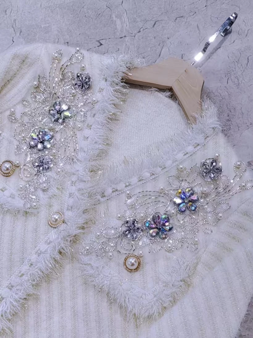 

Новинка 2025, осенне-зимний теплый свитер, трикотаж, кардиган, пальто для женщин, свитера с v-образным вырезом и длинными рукавами, верхняя одежда, вязаная куртка