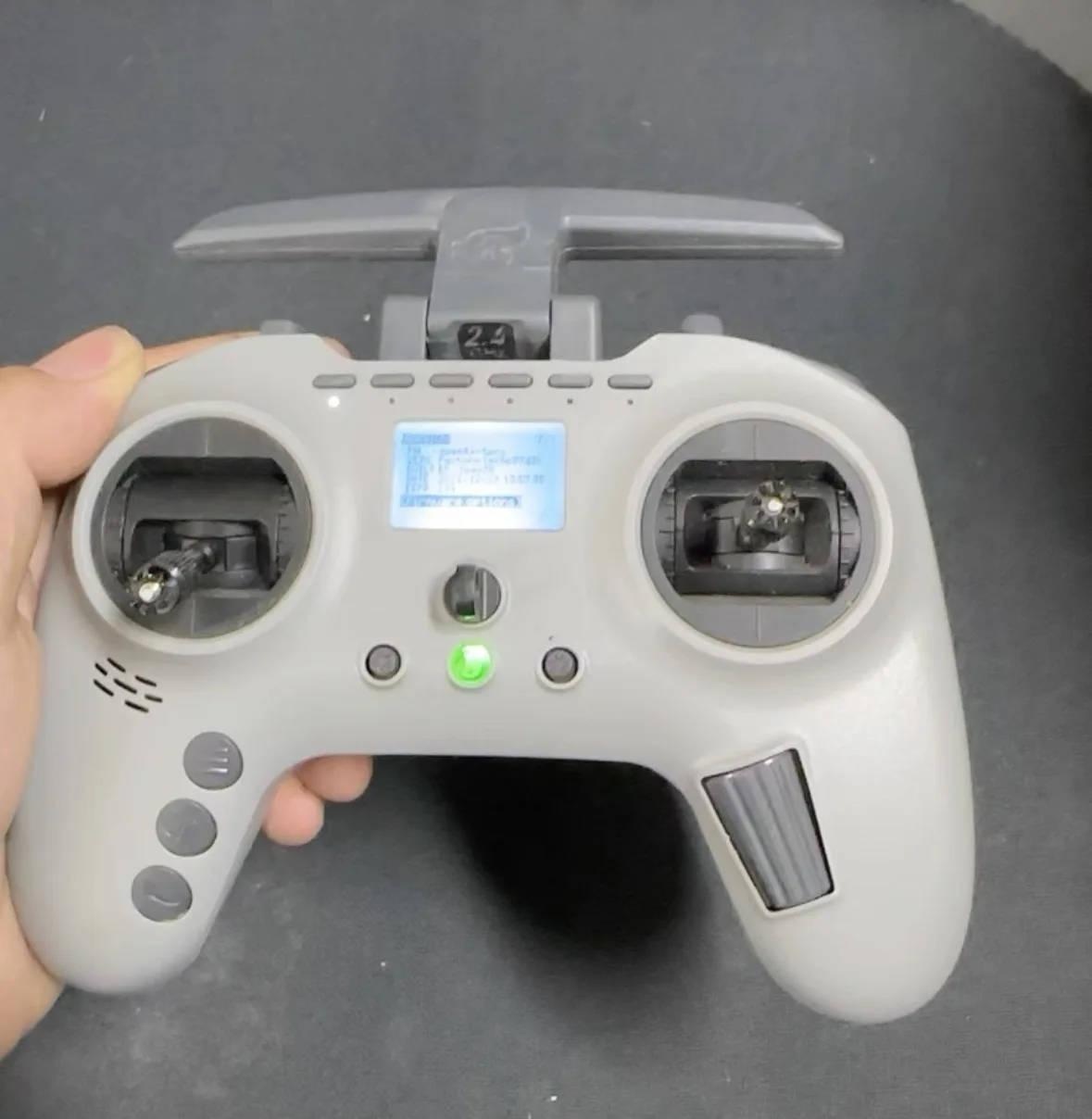 Used Jumper T-Pro Tpro ELRS with 1000MW RF Module 1W ExpressLRS Radio Control Hall Gimbals Airplane Multi-protocol long range