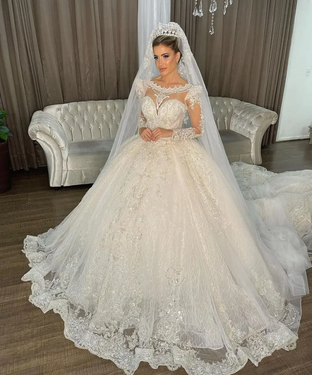 Luxo princesa vestido de baile vestidos de casamento brilhante lantejoulas rendas apliques frisado noiva vestidos de casamento personalizado vestido de noiva