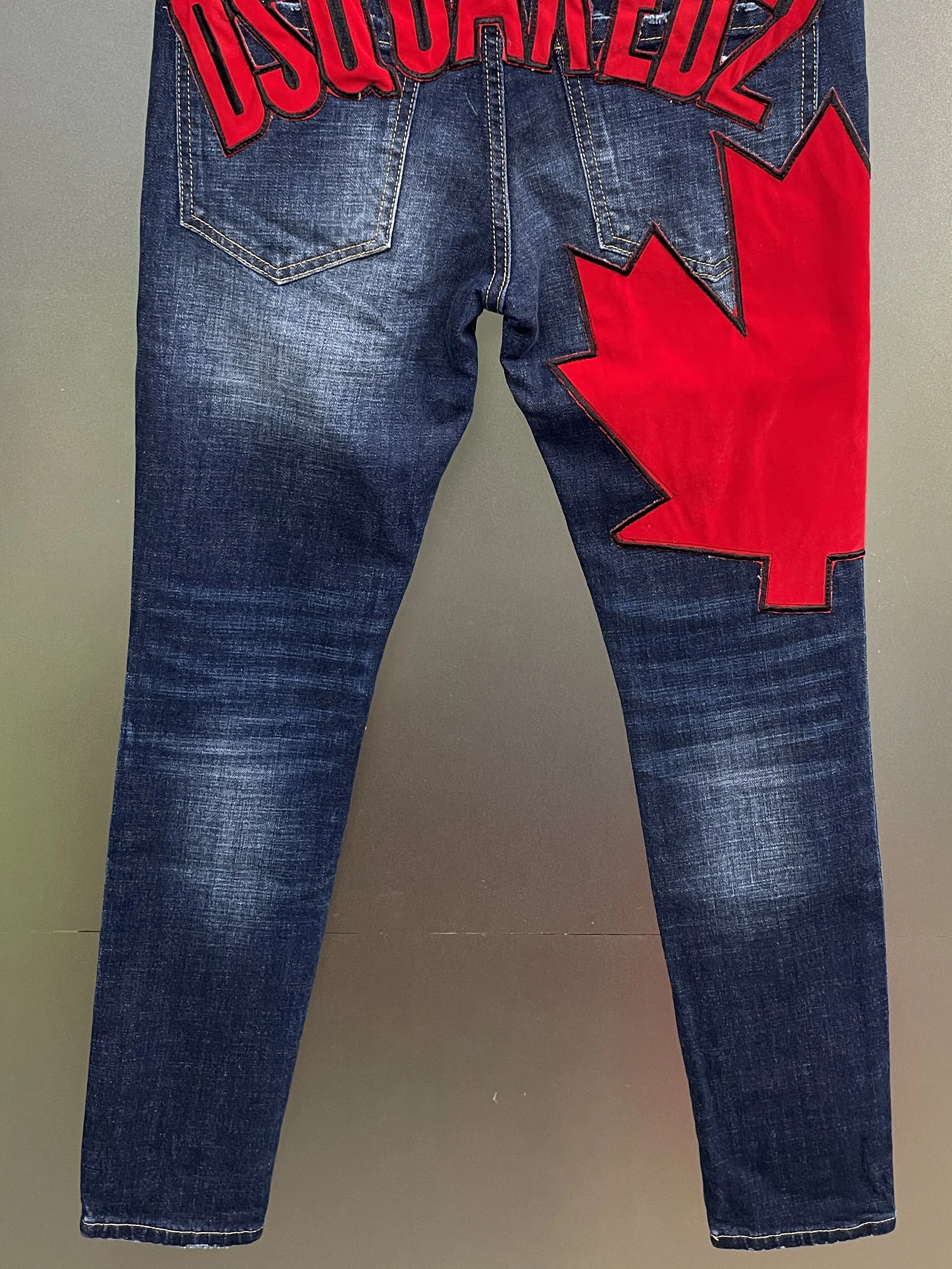 

2024 Spring/Summer New D2 Jeans for Men, Washed, Worn, Patched, Painted, Splashed, Blue, Slim Fit, Straight Tube