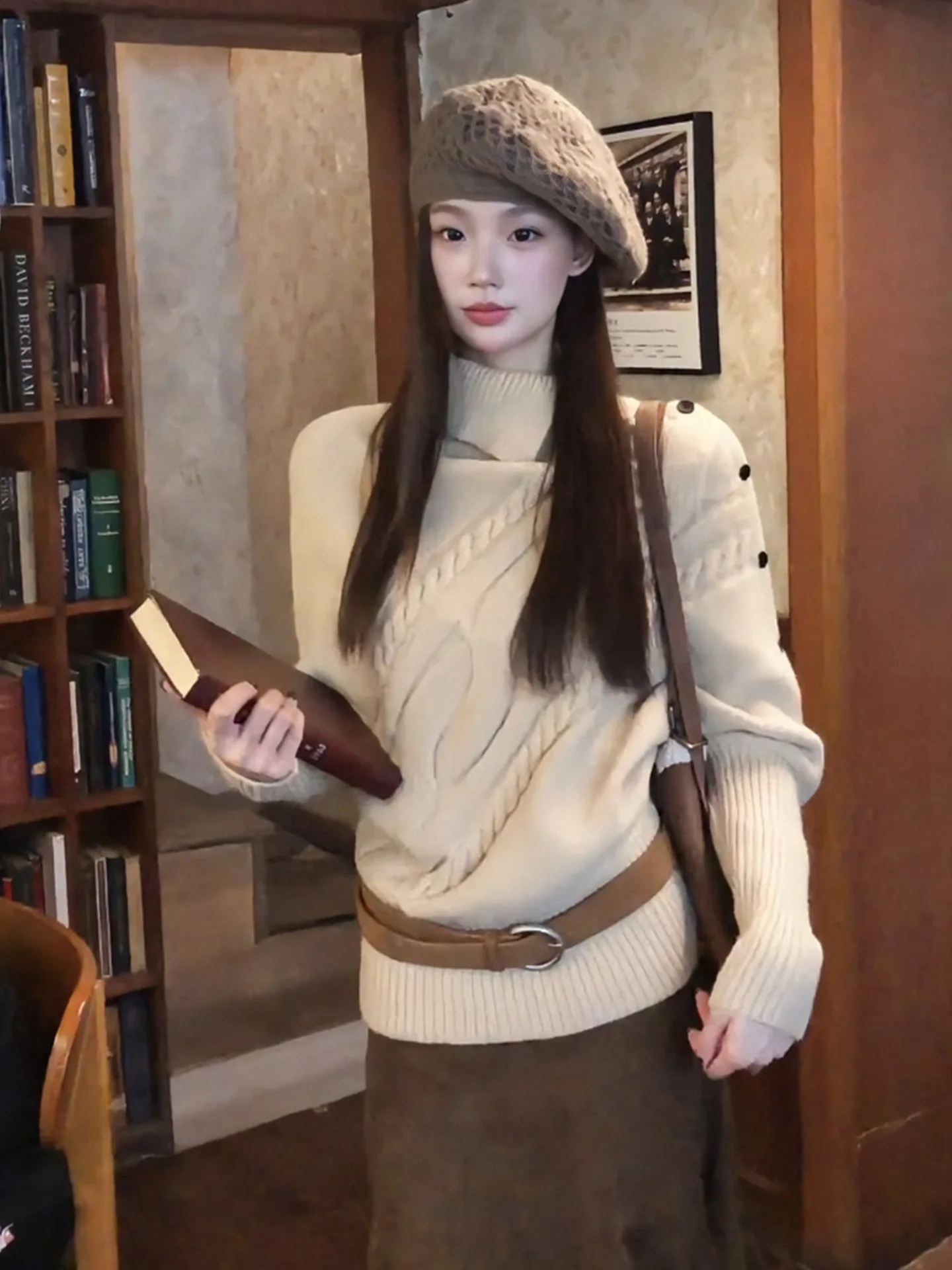 

Мягкий уютный вязаный свитер с высоким воротником в стиле Spicy Girl для женщин: модный осенне-зимний топ, новинка