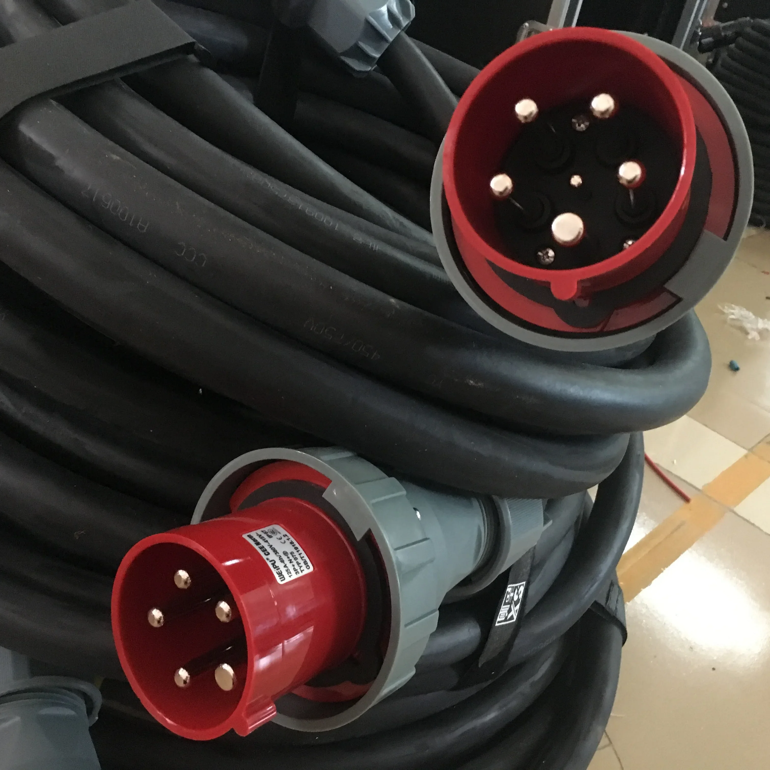 Male and Female CEE IP67 125A 3 Phase Cables Power Cable Electrical Outdoor Extension Cable