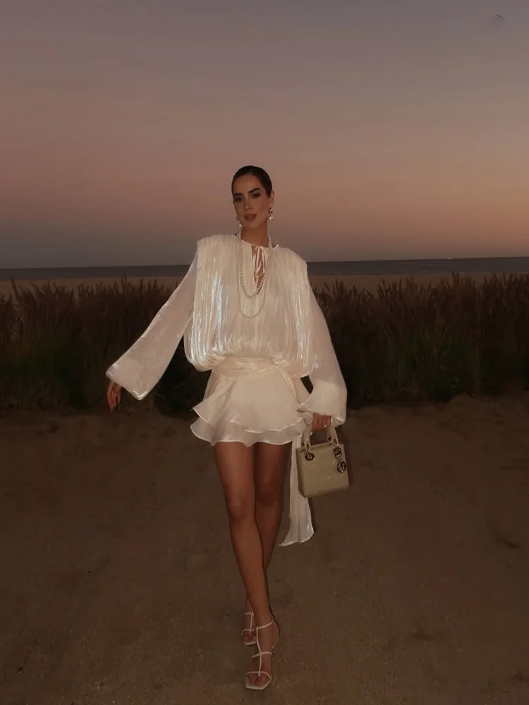 فستان نسائي صيفي فاخر بأكمام شفافة مطوي صغير عالي الشارع مريح لقضاء العطلات على الشاطئ للخروج