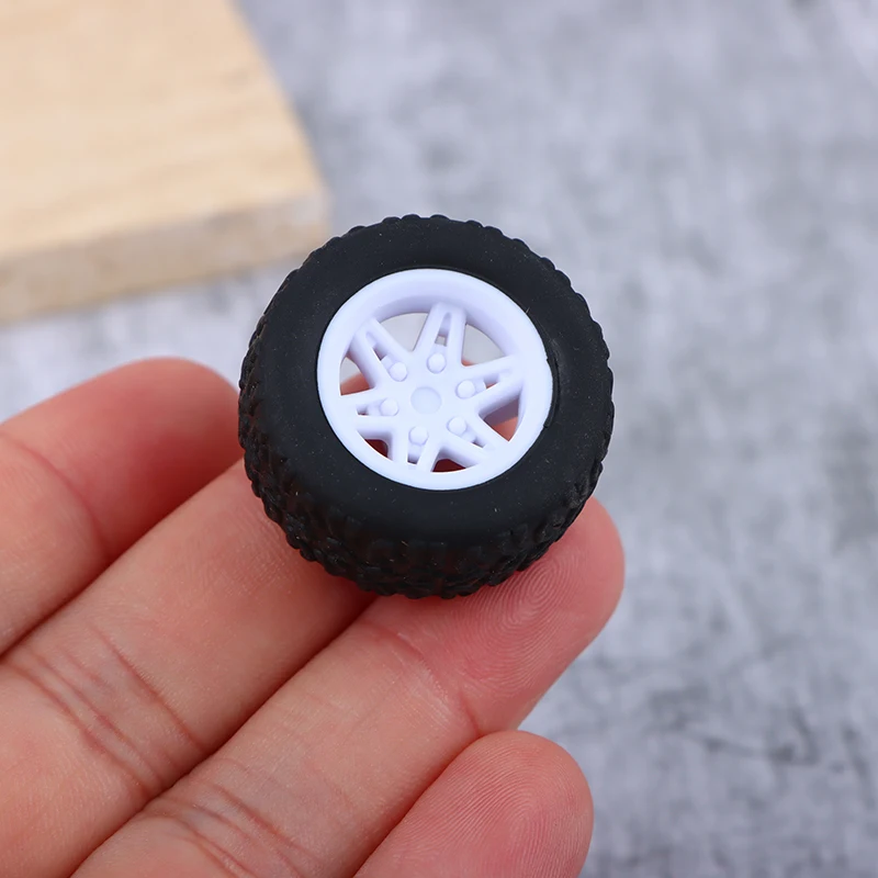 4Pcs ABS Wheels With Rubber Tire Modified Parts Diameter 30mm Assembly Rims For Model Car Toy Hotwheels Tomica