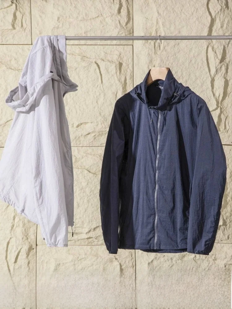 

Lightweight Breathable Summer Men's Outdoor Quick Dry Casual All-Match Hooded Sun Protection Jacket Fashionable Urban Style