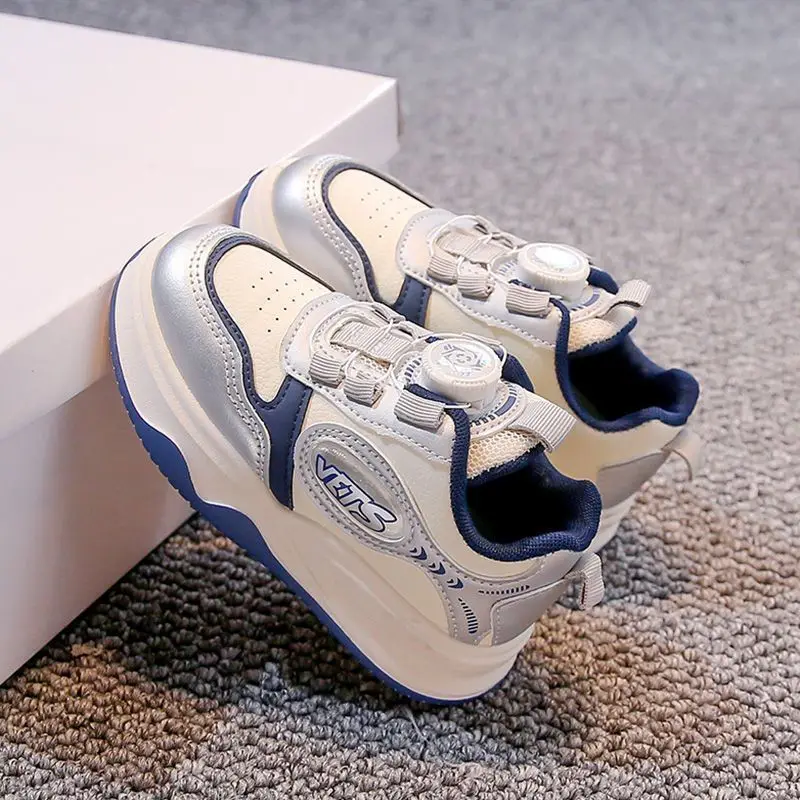 

Спортивная повседневная обувь для больших детей, мальчиков и девочек, новинка 2026, весенне-осенние черные кроссовки на пуговицах, дышащая легкая школьная повседневная одежда