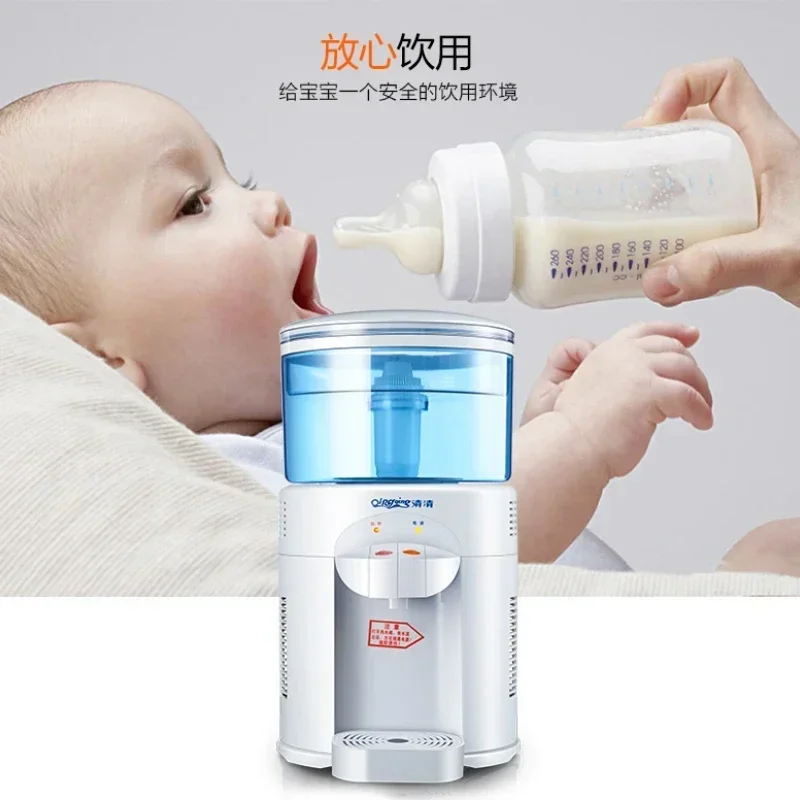 Диспенсер для воды Настольный небольшой бытовой фильтр Диспенсер для бутилированной воды Очиститель воды Нагревательная машина Встроенный 220 В