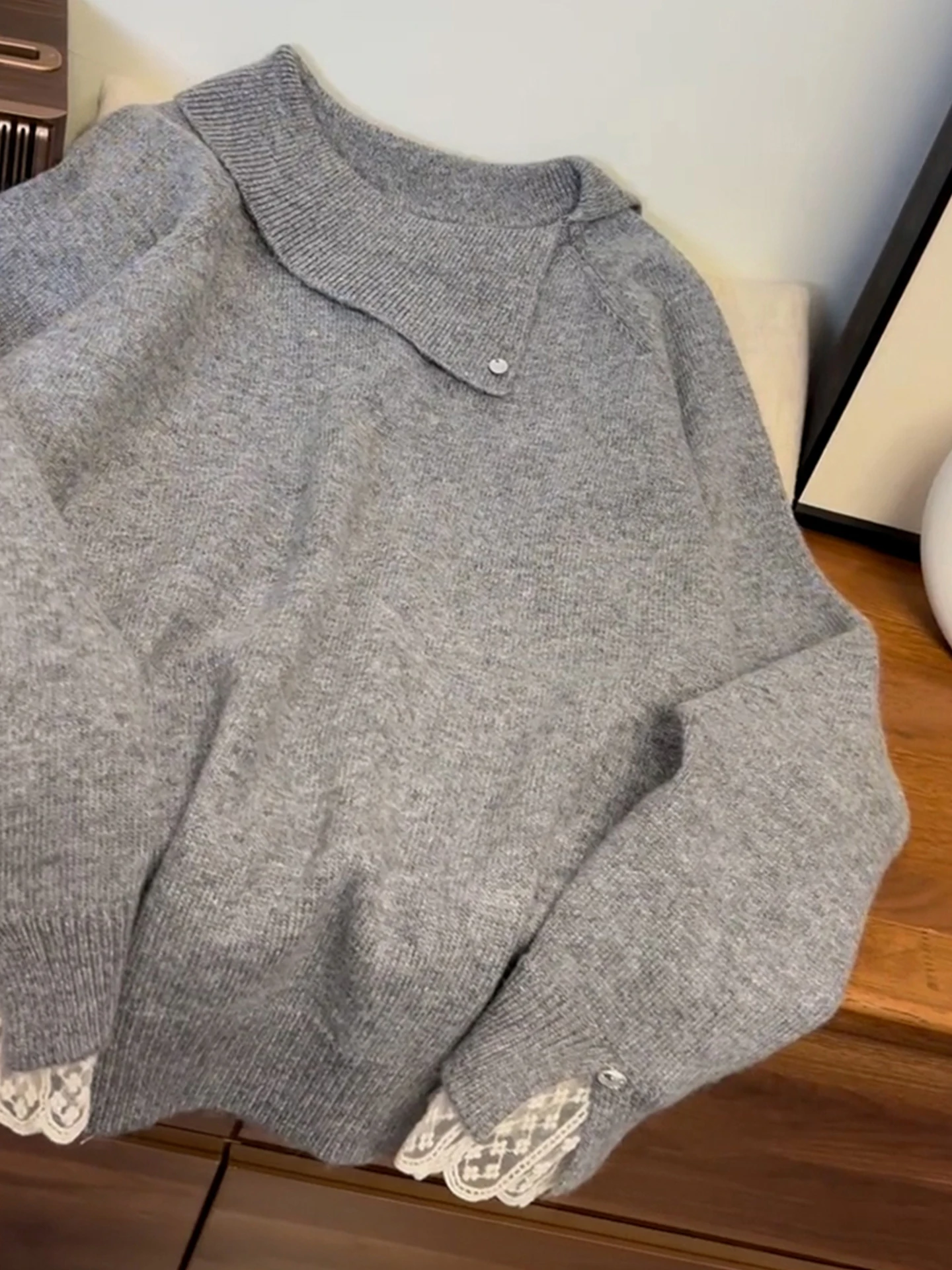 Maglione lungo Sve con giunture in pizzo unico allentato sopra la testa coreano Sle lavorato a maglia morbido Top da donna Faion Autunno 2025 Anti-età