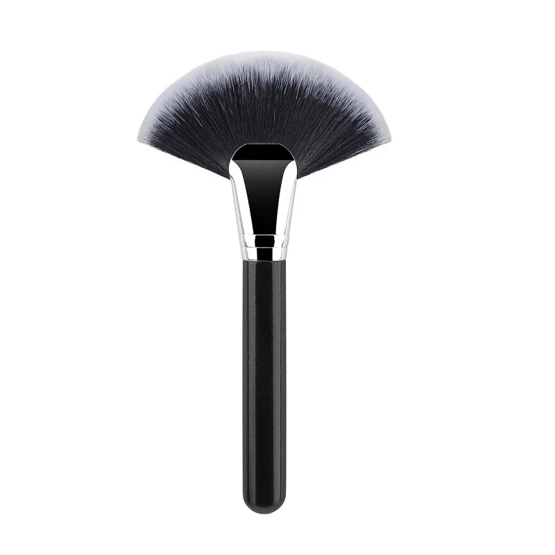 

Hot-Selling Large Wooden Handle Fan-Shaped Brush Highlight Brush Fine Fiber Bristles Quick Makeup Application Brush In Stock