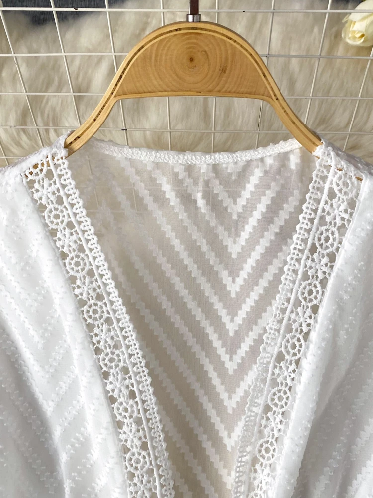 Foamlina-ملابس نسائية مثيرة مجوفة ، رقبة حرف V عميقة ، أكمام مضيئة ، شورت واسع الساق ، زخارف دانتيل زهرية ، شورت بفيونكة ، صيف