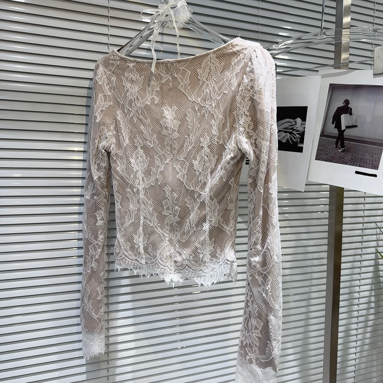 Women's Elegant Lace V Neck Long Sleeve Slim Short Blouse Lady Spring Autumn Solid Color Vinatge Basic Shirt Top
