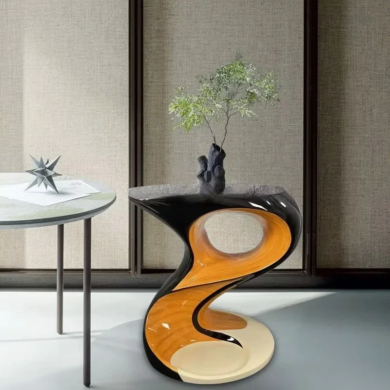 Modern luxury unique fiberglass side table, suitable for clothing stores, homes, hotels, bedroom decoration