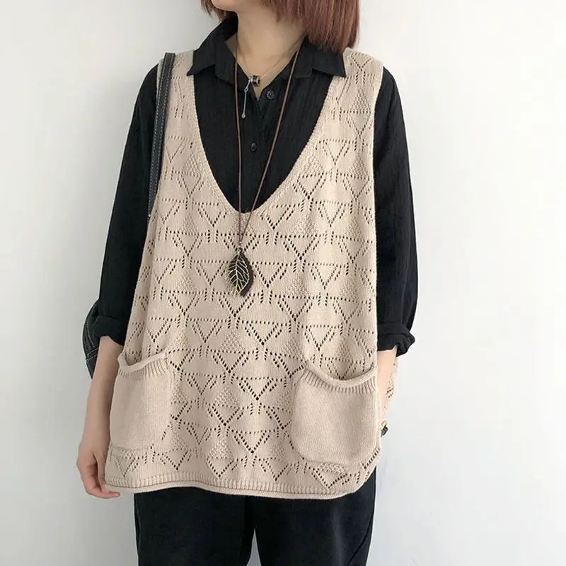 Vintage Sweater Vest Women V-neck All-match Solid Hollow Out Korean Trendy Gentle Stylish Streetwear Autumn Leisual Y2k Tops