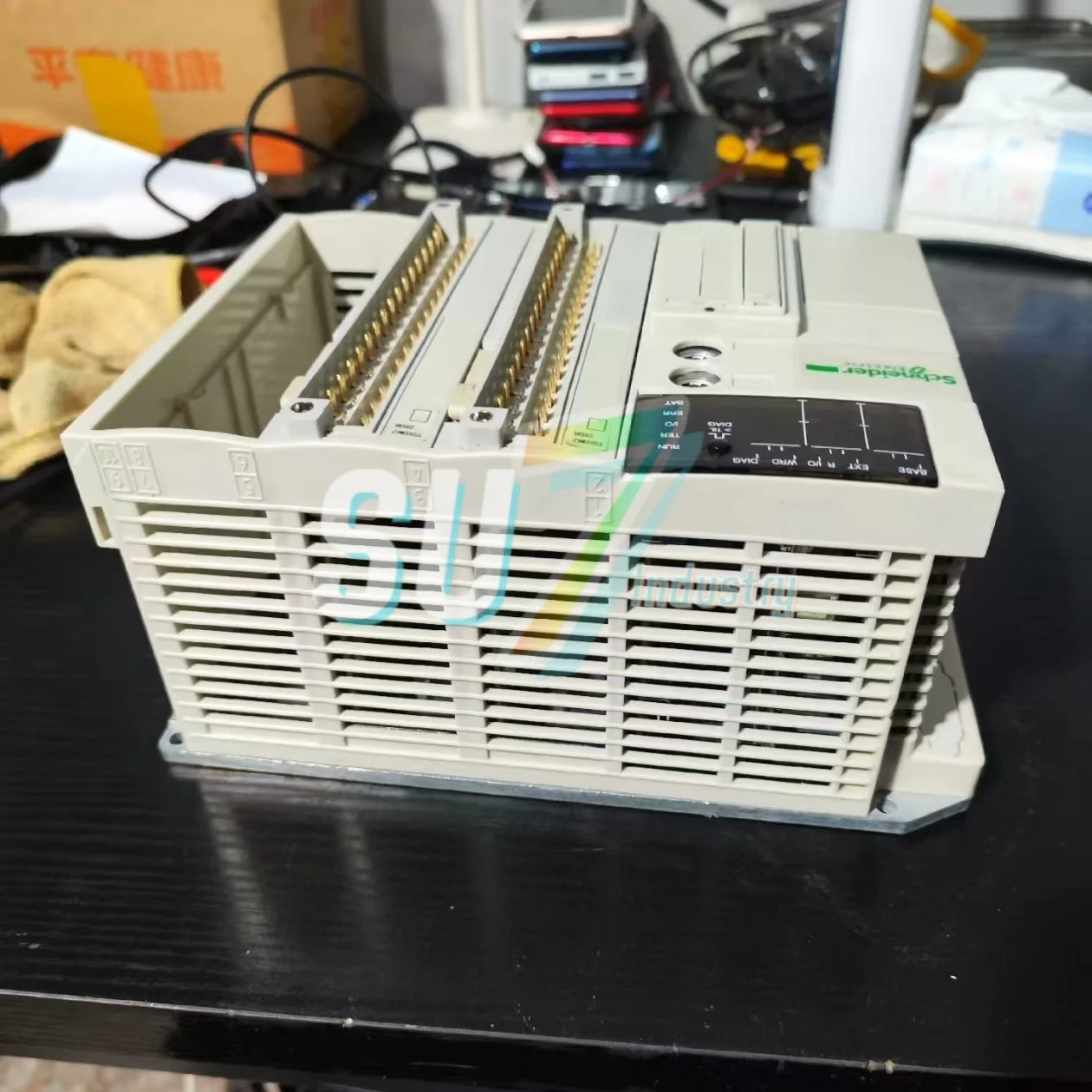

PLC Base Unit TSX3721001 New In Box