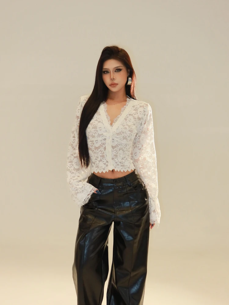 

Модный женский топ с длинным рукавом и V-образным вырезом, кружевной, приталенный, в европейском стиле, из нейлона и спандекса, весенняя коллекция