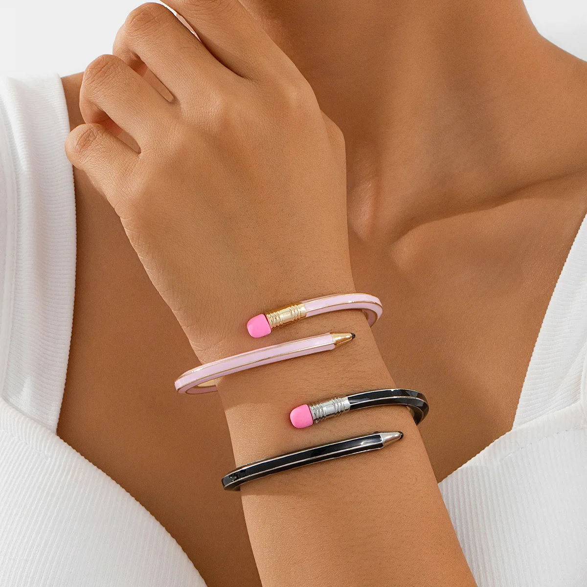 Fashionable Zinc Alloy Jewelry Pendant, Three-dimensional Pencil-shaped Spring Clasp Bangle Bracelet for Women, Gift for Couple