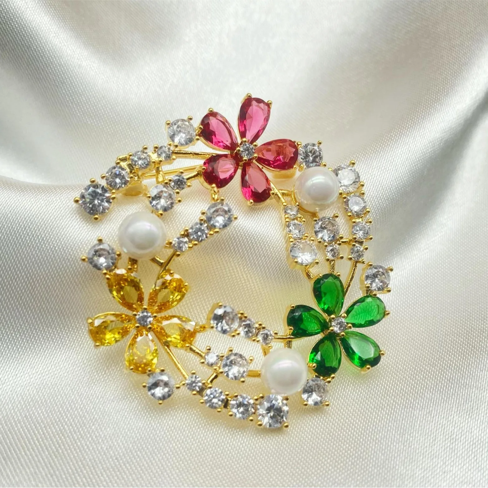 Spilla di design popolare con - Women'S Accessories Manufacturers recensione e prezzo