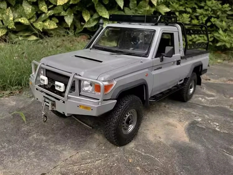 Alloy bumper for BRX01 LC70. Boom racing brx01 RC Chassis. Killerbody lc70 body. Land Cruiser lc70 pick up 1 10 rc.Radio Control