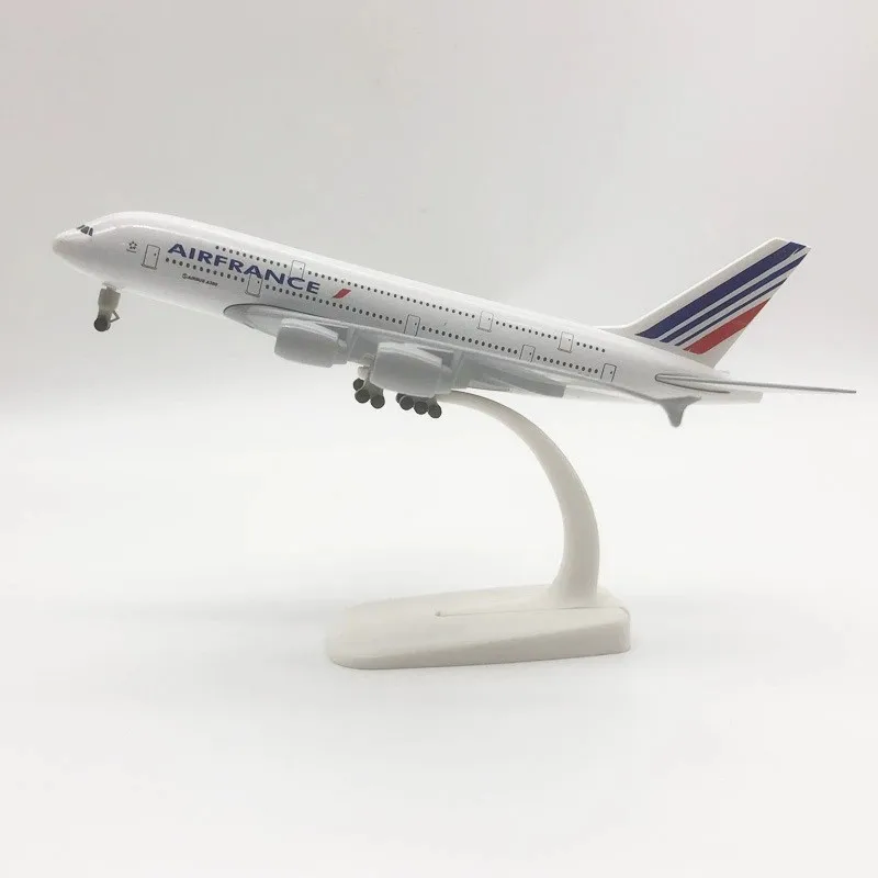 

Масштабная модель самолета Air France A380 из сплава, 20 см, литая, металлическая, для коллекционирования, подарок для любителей авиации