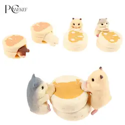 Hamster Mouse Eatting Desserts Hamburger Food Mini Decoration Figure Toys Dolls 1.5-2.5cm