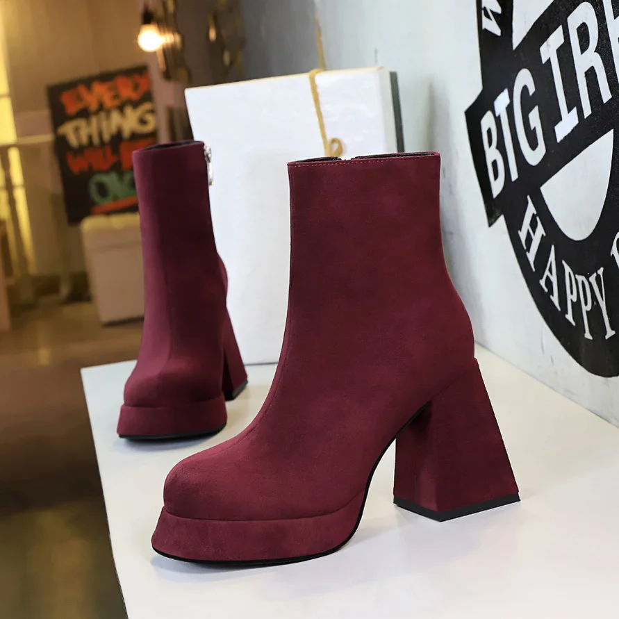 

BIGTREE Shoes 2024 Autumn/winter Korean Fashion Boots Women's Elastic Boots Slim Waterproof Platform High Heels Short