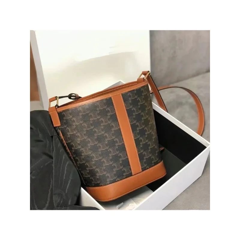 Bucket bag for women new fashion versatile commuter old-fashioned high-end niche casual crossbody bag