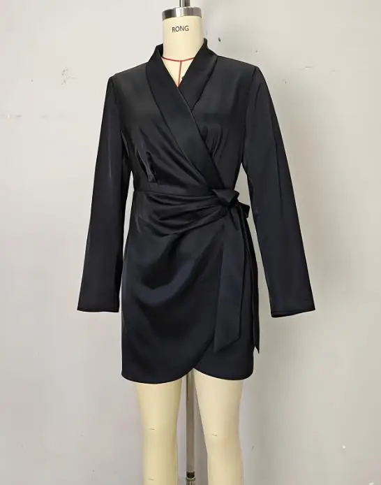 فستان خريفي جديد بلون سادة وطية صدر السترة من الساتان للنساء، أنيق ونحيف مع فستان بتصميم برباط غير متماثل