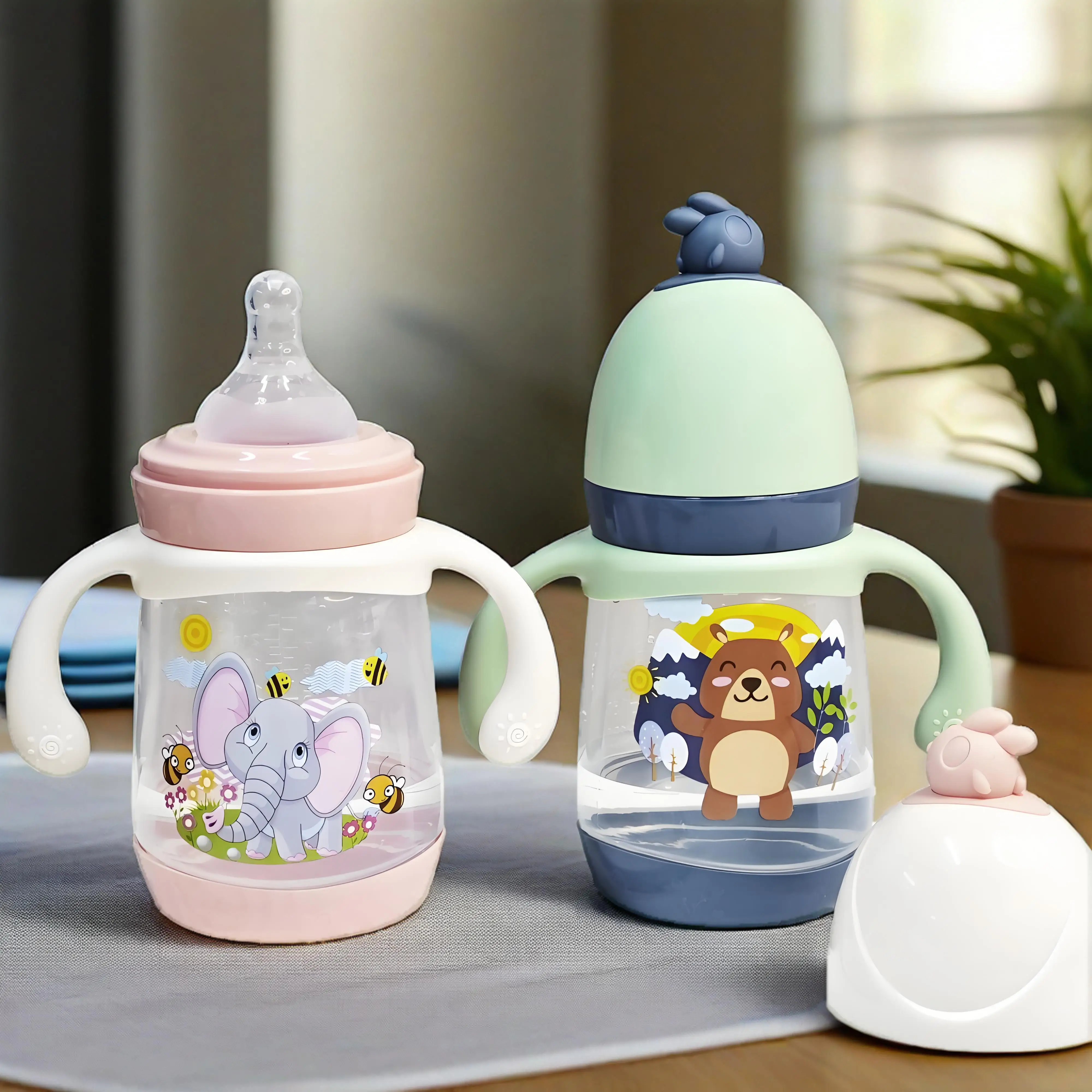 

Детская бутылочка с героями мультфильмов для новорожденных, без BPA, детская бутылочка из полипропилена в форме цыпленка емкостью 240 мл, защищенная от капель и герметичная бутылочка для кормления детей