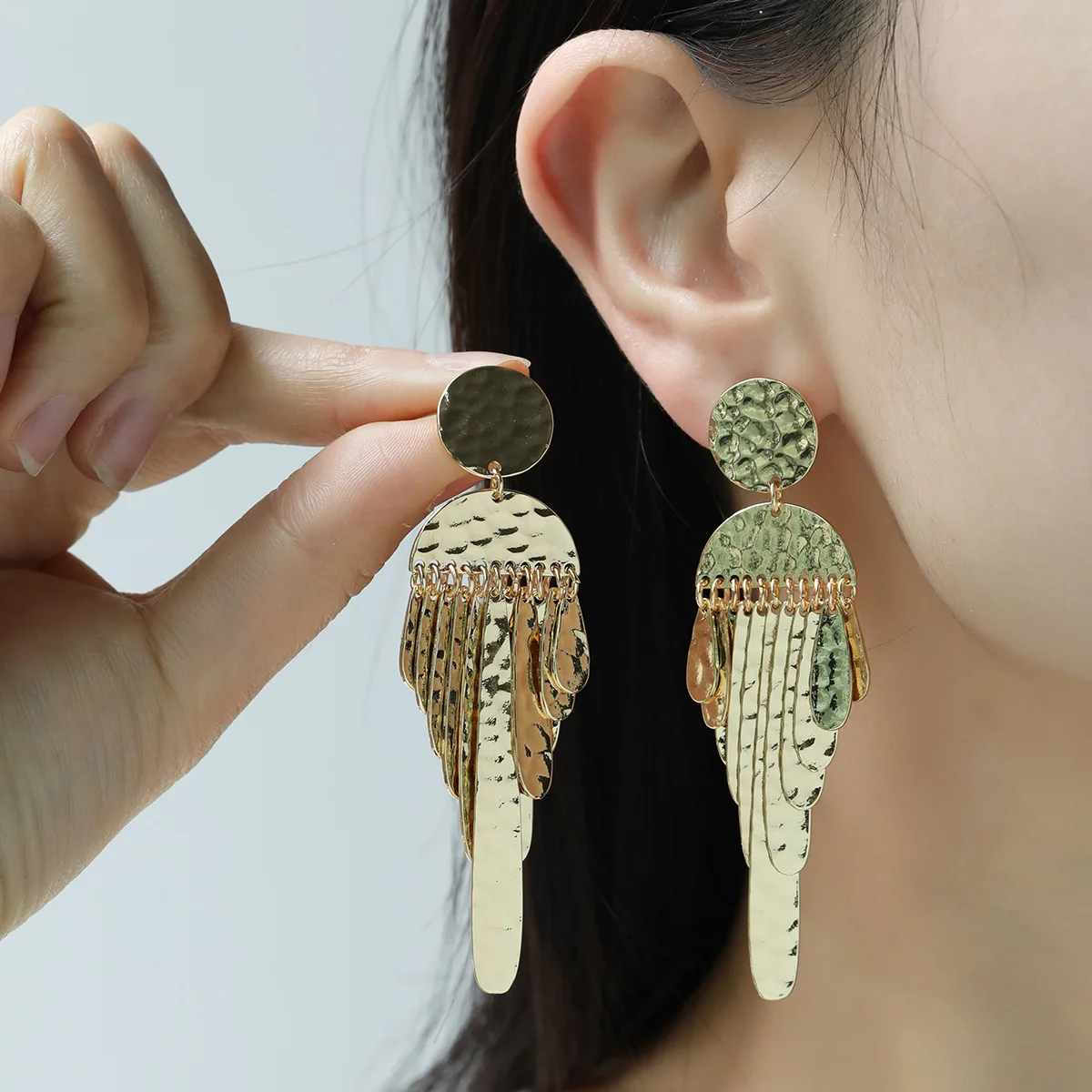 Kenjie fashion exaggerated stud earrings female beating folds long tassel love peach original design temperament noble