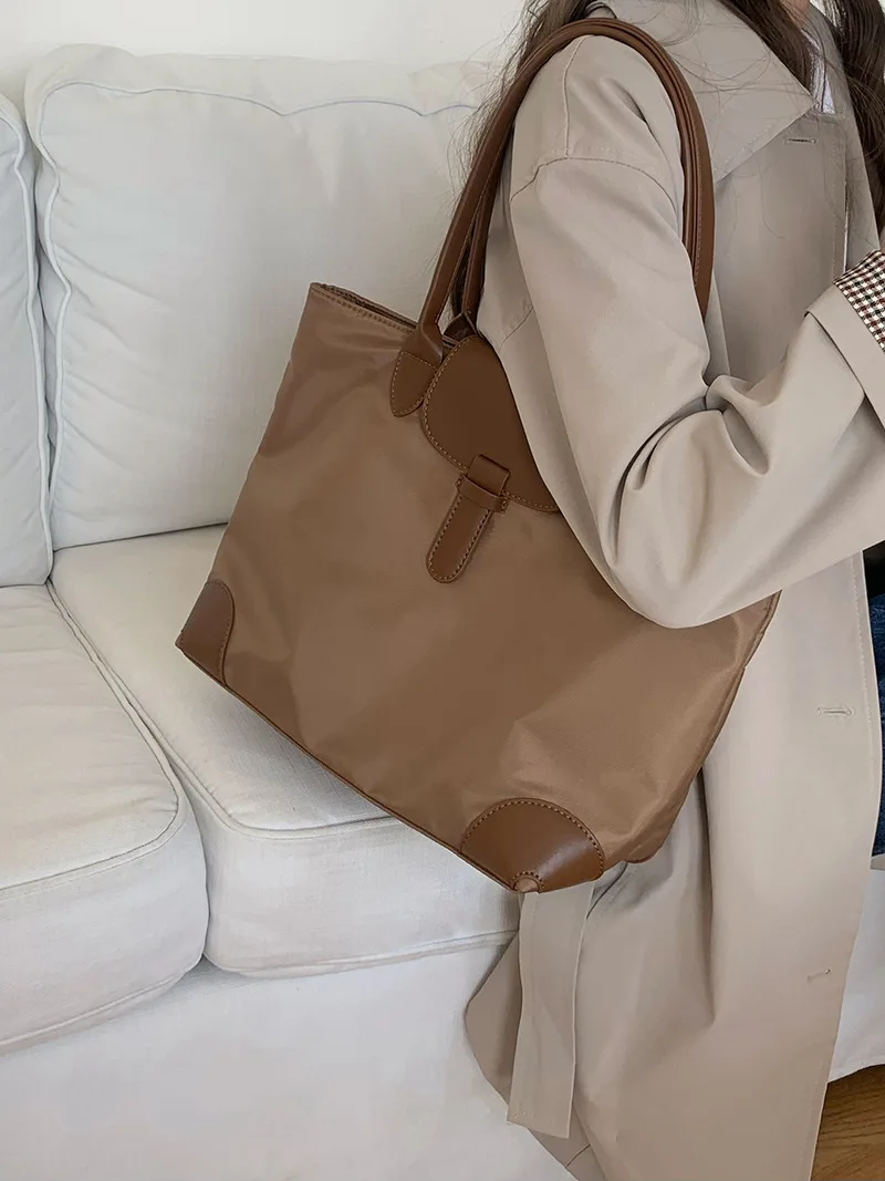 2026 New Women's Large Capacity Commuter Tote Bag Nylon Lightweight Casual Women's Bag Fashion Color-Blocking Versatile Shoulder