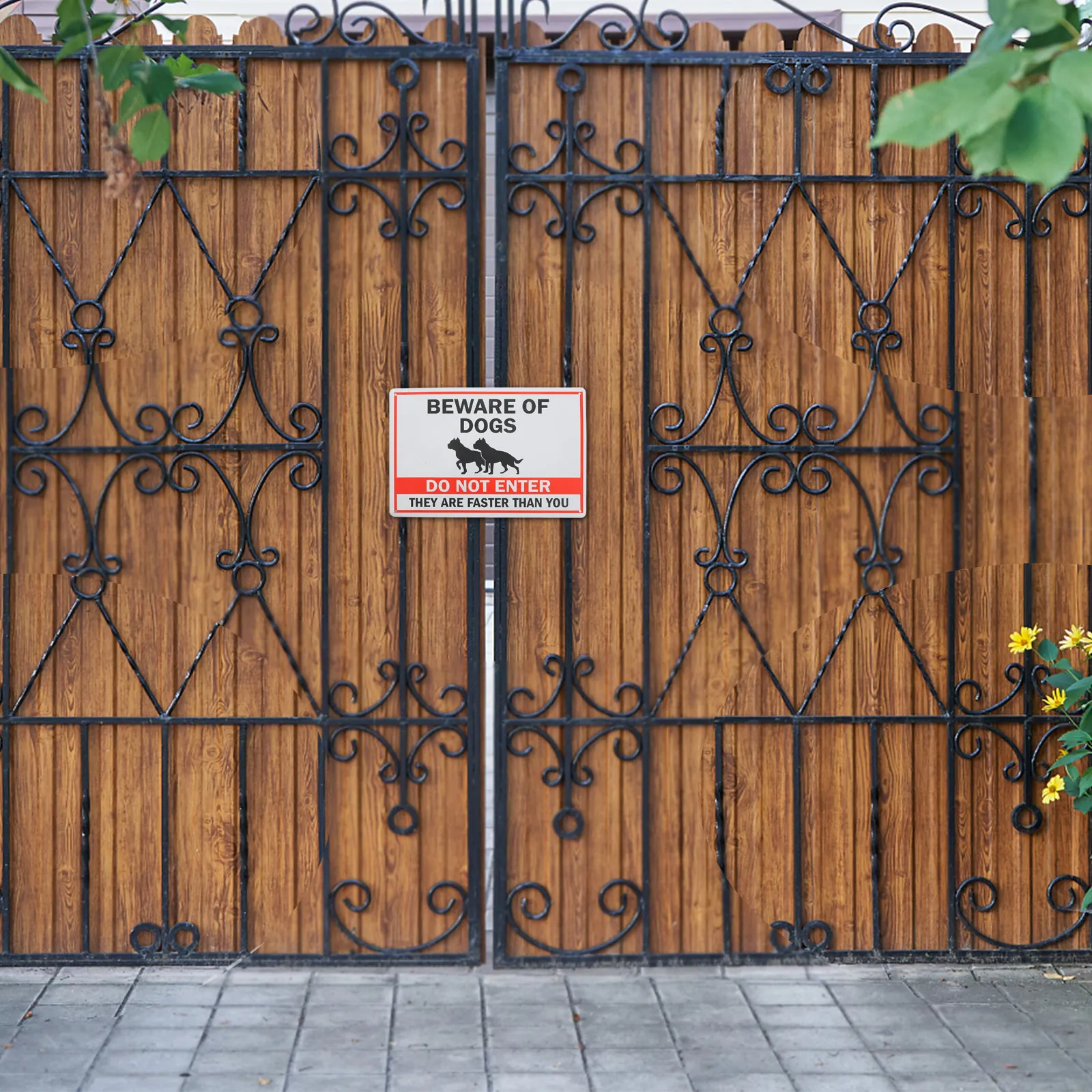 Metal Tin Vintage Beware of Dog Sign Garden Yard Decoration Outdoor Indoor Use Weather Resistant Fade Proof Fence Wall Mount