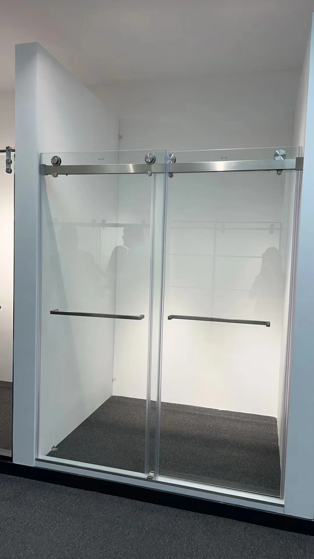 Porta de chuveiro de banheiro de 56- 60 polegadas de largura x 70 polegadas de altura, porta de vidro com vidro temperado 3C transparente de 5/16 polegadas (8 mm), processo de fixação, ferragens de aço inoxidável, níquel escovado