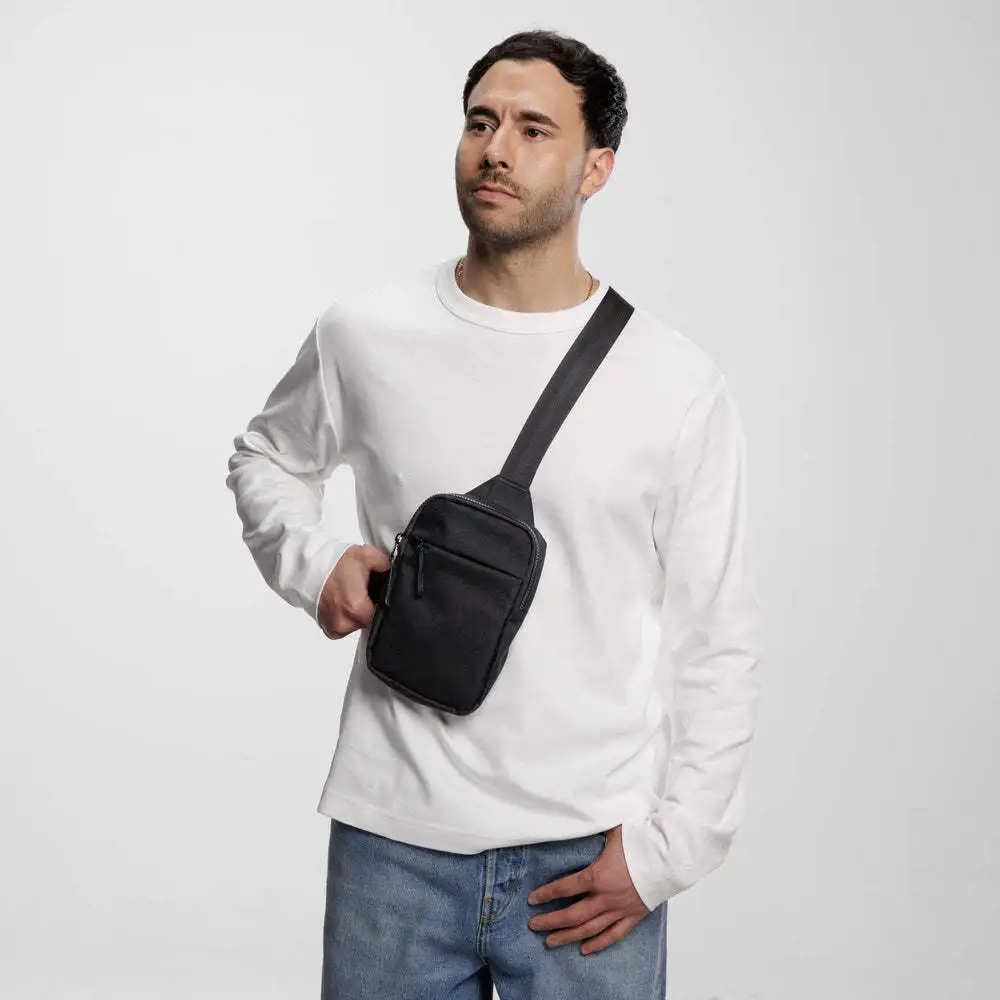 500D Nylon Cut-Resistant Steel Wire Crossbody Bag for Men Outdoor Sports Chest Pack RFID Anti-Theft Wallet Lightweight Phone Org