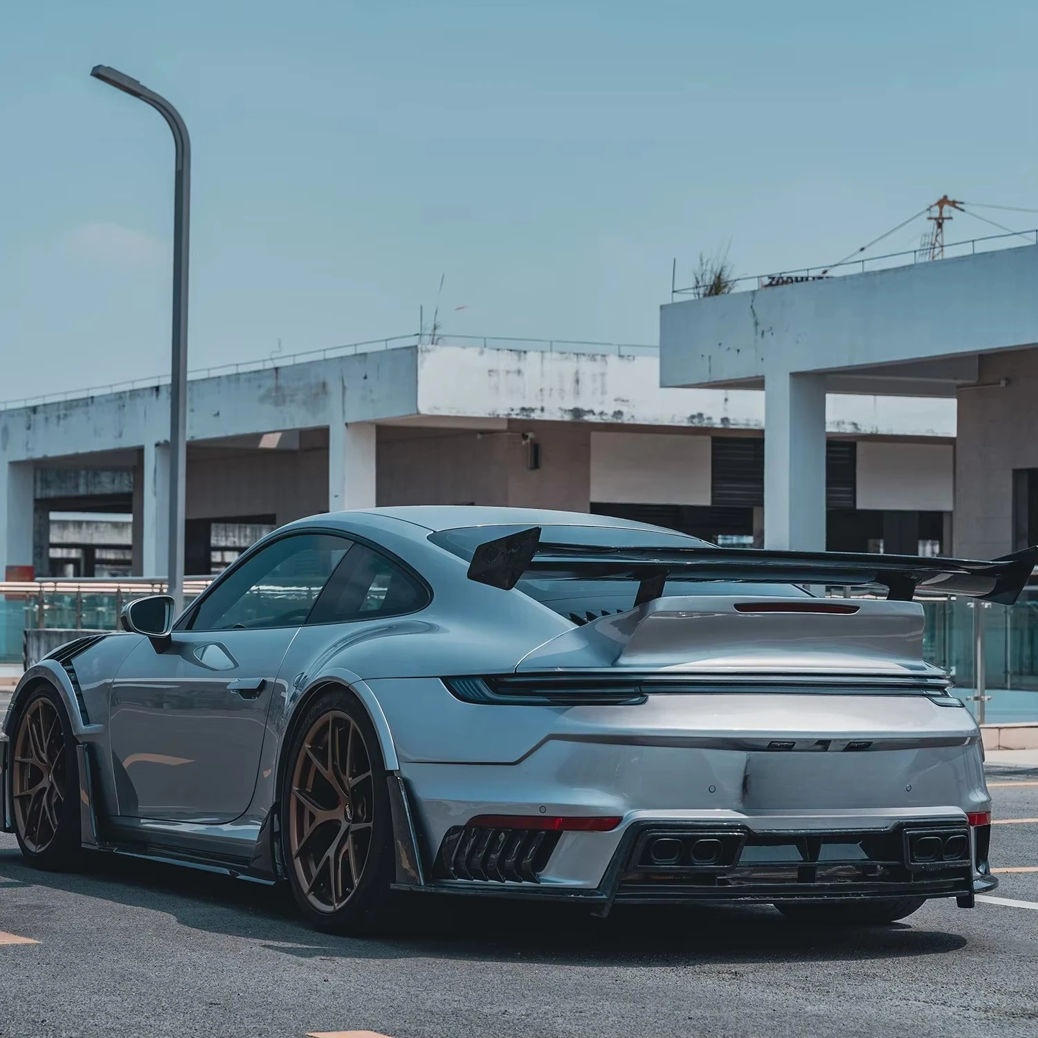 Good Quality Auto Spare Parts Car Double Layer Rear Wings Dry Carbon Rear Wings for =911 992