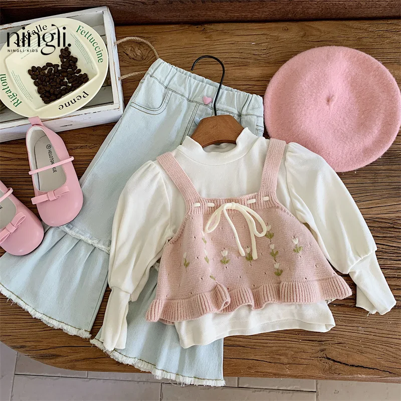 

NL-Girls' Fashionable Thin Jeans Autumn New Women's Baby Knitted Fashionable Vest Trousers Three-Piece Set