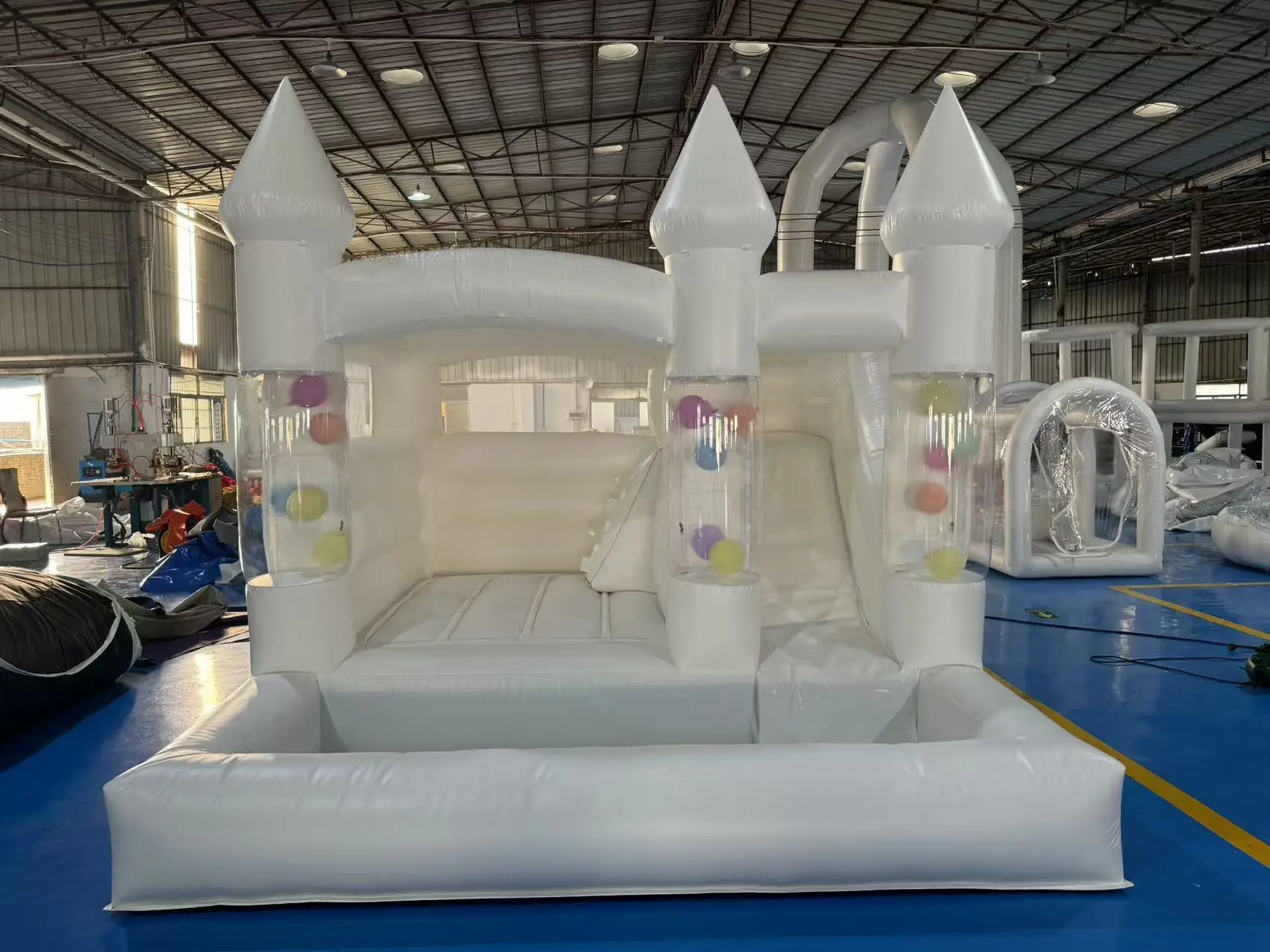 Commercial Inflatable Combo Balloons Jump House Outdoor White Bounce House with Slide