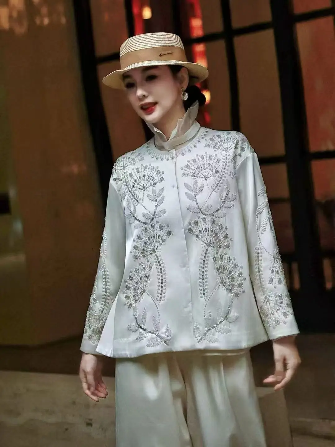Spring and Autumn New Round Neck Acetate Fabric Exquisite Bead Embroidery Design Hidden Buckle Long Sleeve Women's Coat S-XL