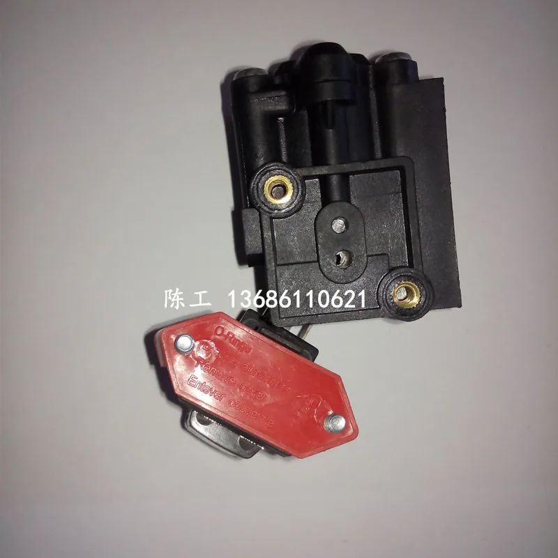 Atlas คอมเพรสเซอร์วาล์วน้ำ110V ใหม่1089070209/1089070210/1089070213