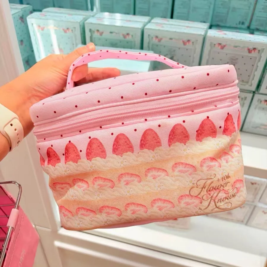 flower-knows-10th-anniversary-limited-pink-strawberry-cream-cake-makeup-bag