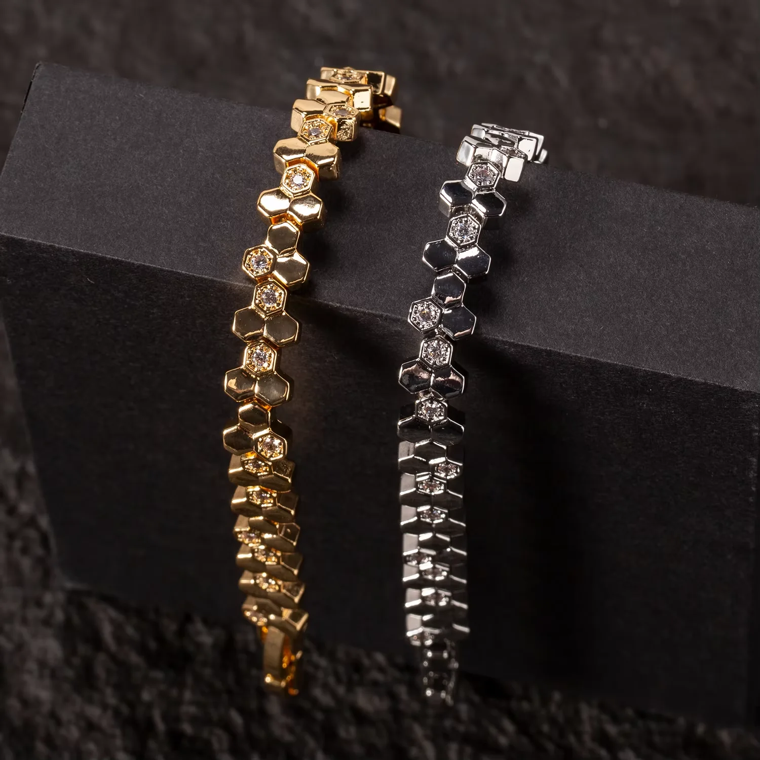 Women Delicate Tennis Bracelet Continuous Rectangular Shiny Stone Wrist Bracelet For Daily Dating Evening Holiday Occasions