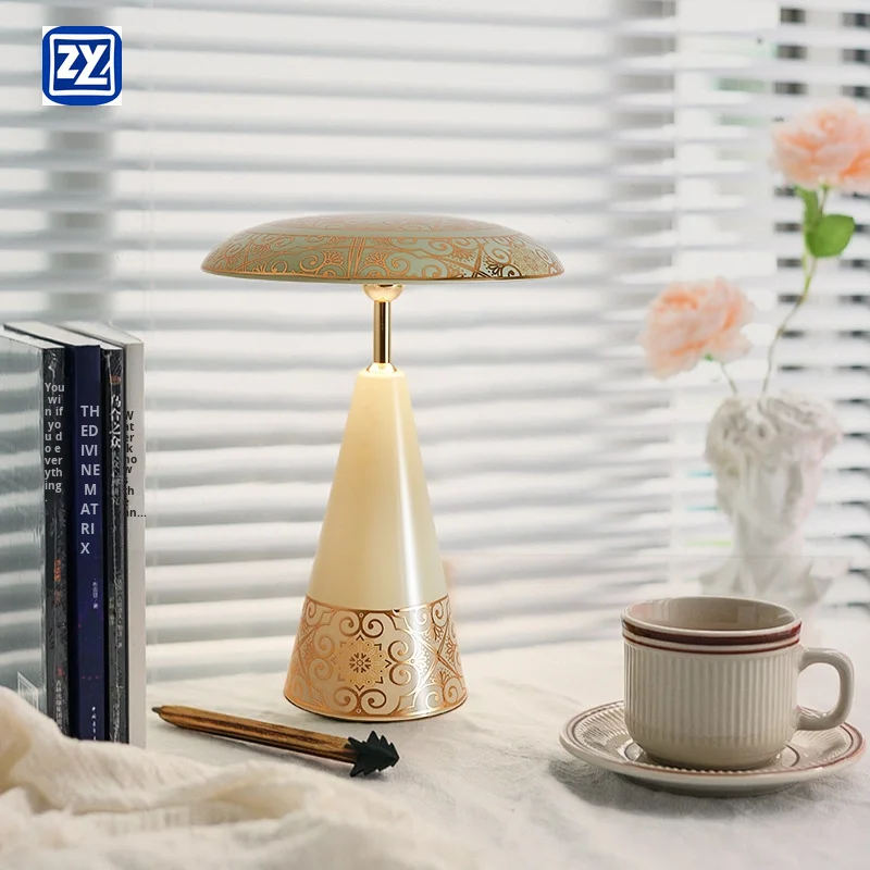 

Handmade Modern Cross-Border Table Lamp for Bedroom Creative Light Luxury Ethnic French Medieval Niche for Study Bedside