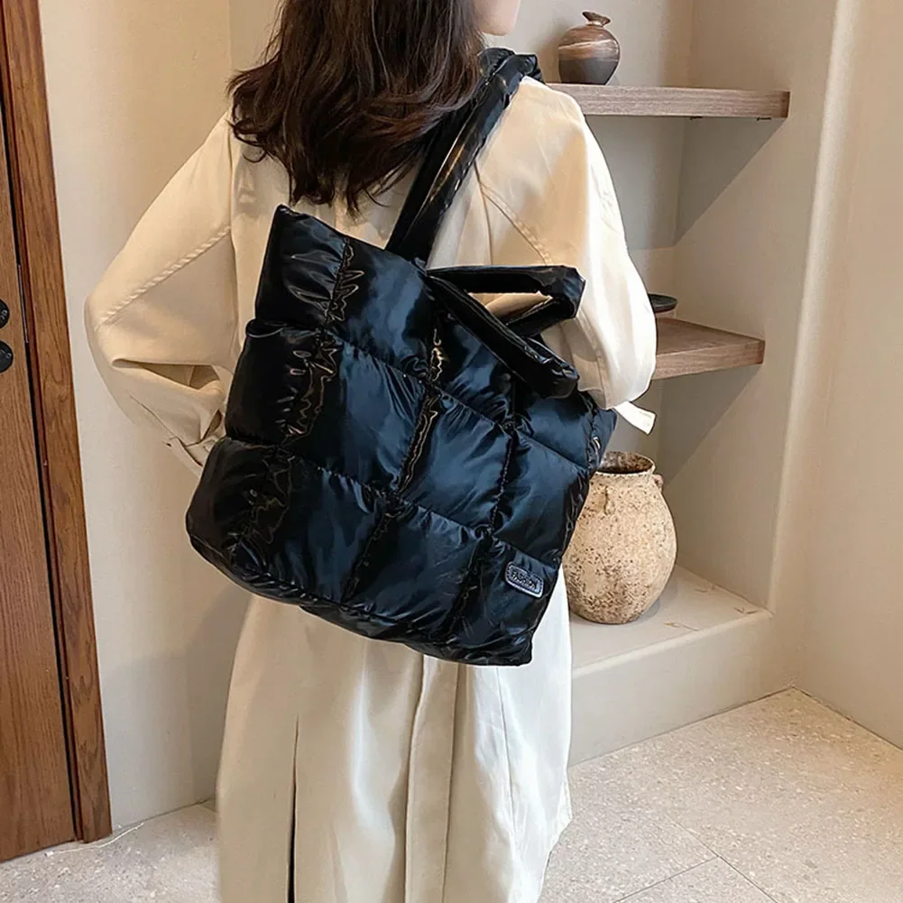 Women Shoulder Bags Fashion Large Tote Padded Handbags Designer Quilted Luxury Nylon Down Cotton Crossbody Bag Winter Purse