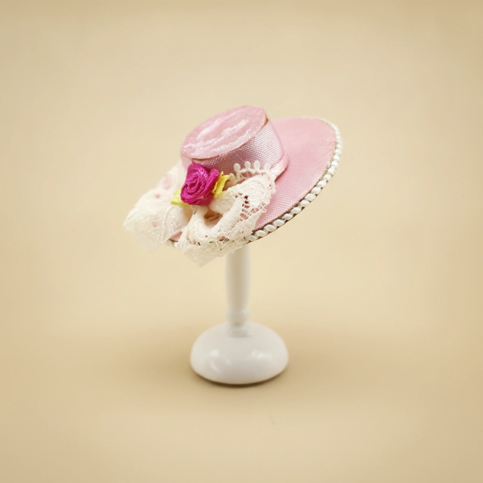 Miniature Hat with Stand European-Style Miniature Hat Stand Floral-Embellished High Quality for Collectors