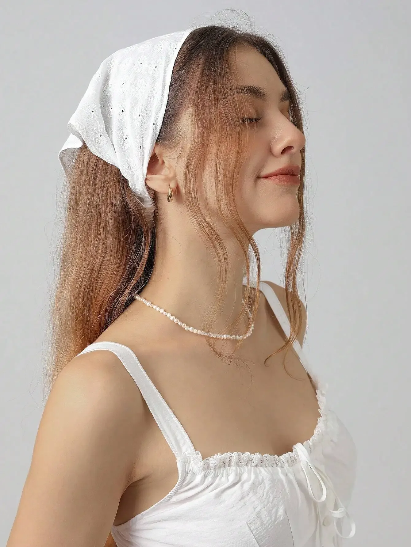 قطعة واحدة من عصابة الرأس بتصميم مطرز بالزهور مصنوعة يدويًا مع حافة صدفية، مثالية للاستخدام اليومي والعطلات #3