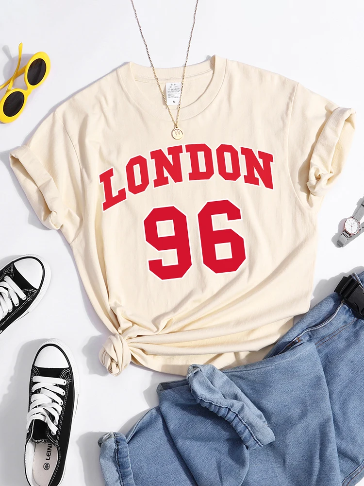 London 96 Print Woman Tshirts Vintage Slim Soft Individual T-Shirts Niche Round Neck Top Tee Tshirt Niche Short Sleeve T-Shirt