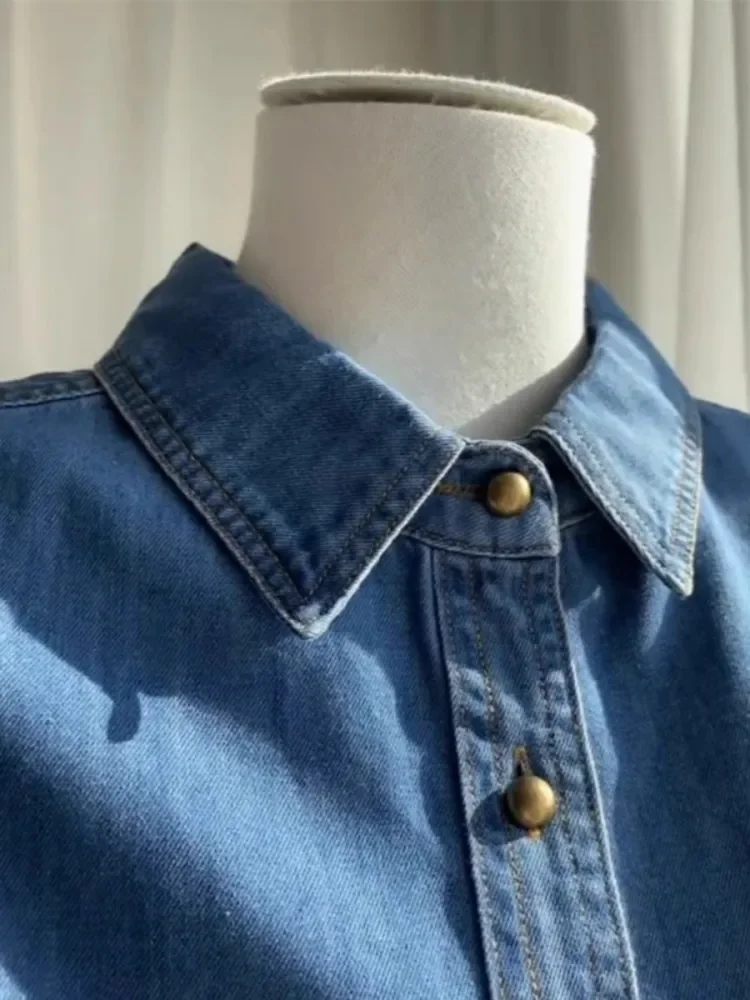 

Blue Denim Shirt Jacket For Women In Spring And Autumn, With A New Style Of Lapel Design And A Layered Long Sleeved Shirt