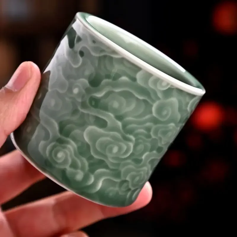 Chinese style simple jade Xiangyun master single cup retro Yue kiln celadon tea set tea cup personal kung fu sample large