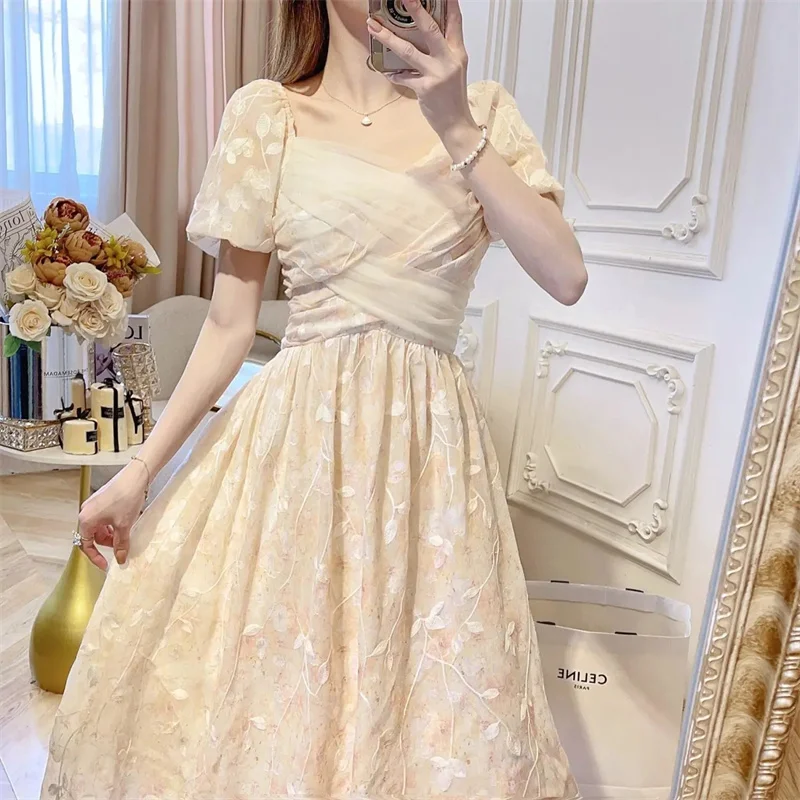 

2024 Summer New Loose and Versatile Palace French Romantic Elegance Luxury and Small Minded Design First Love Fairy Dress for WF