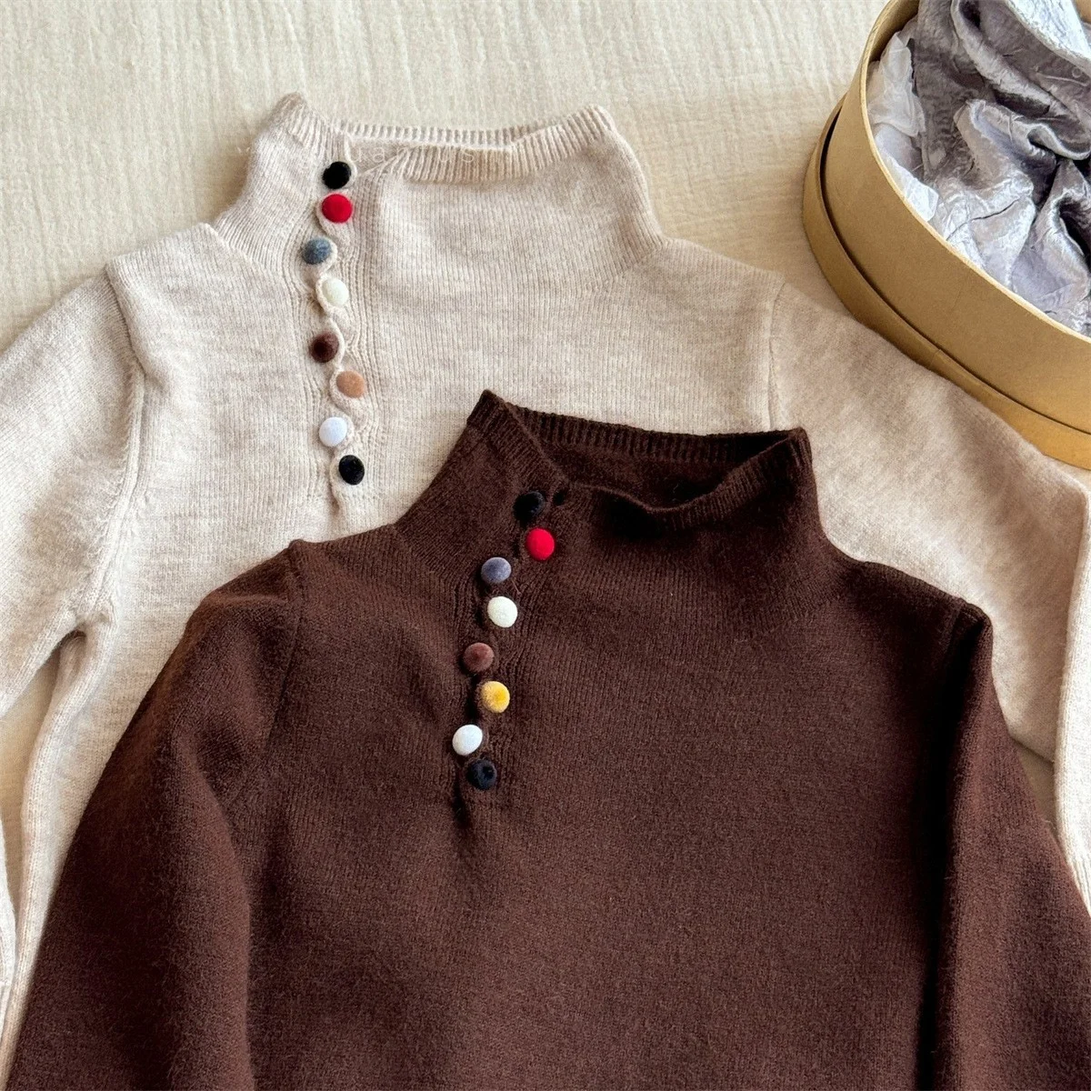 

2025 New Korean Sle Thiened High Collar f Button White Base irt for Girls Autumn Winter Faionable Knitted Sweater
